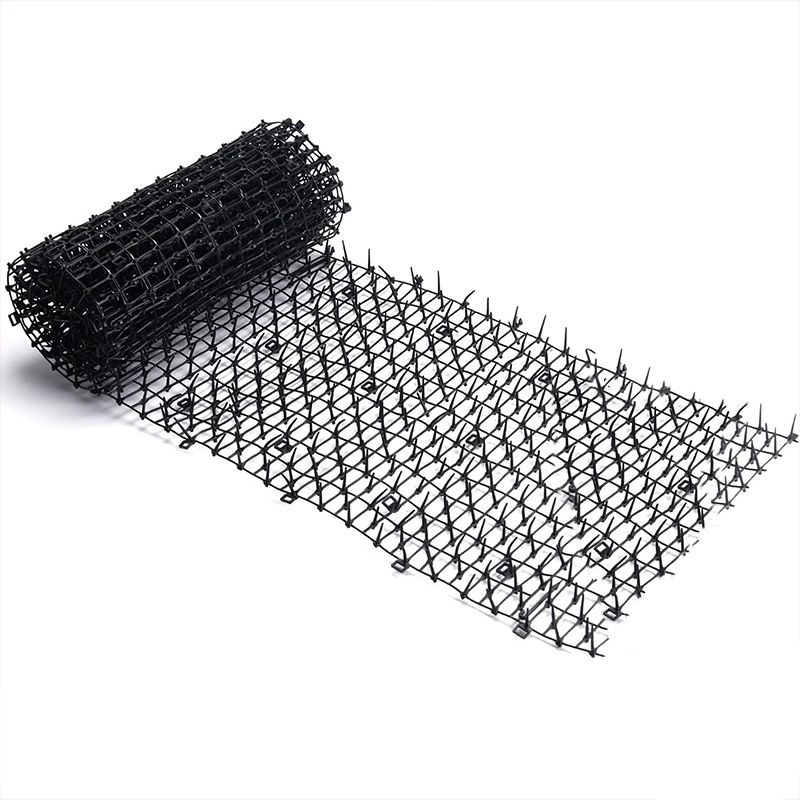 2M Cat Scat Mat with Spikes |