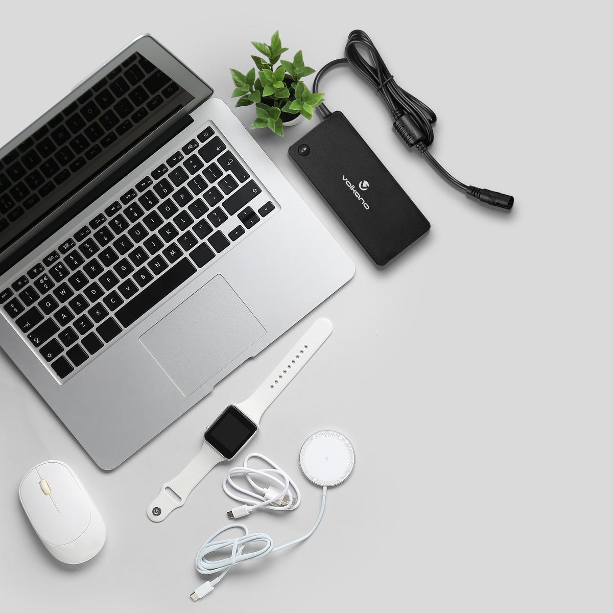 Volkano Omni Plus Series Universal 70W Laptop Charger With 8 Included Tips variant image 5