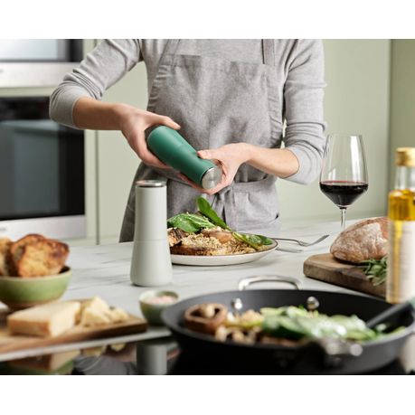 Non-spill Salt & Pepper Mill variant image 2